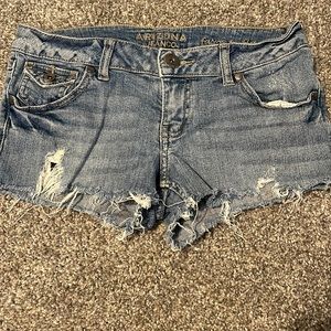 Cute distressed booty shorts size 3